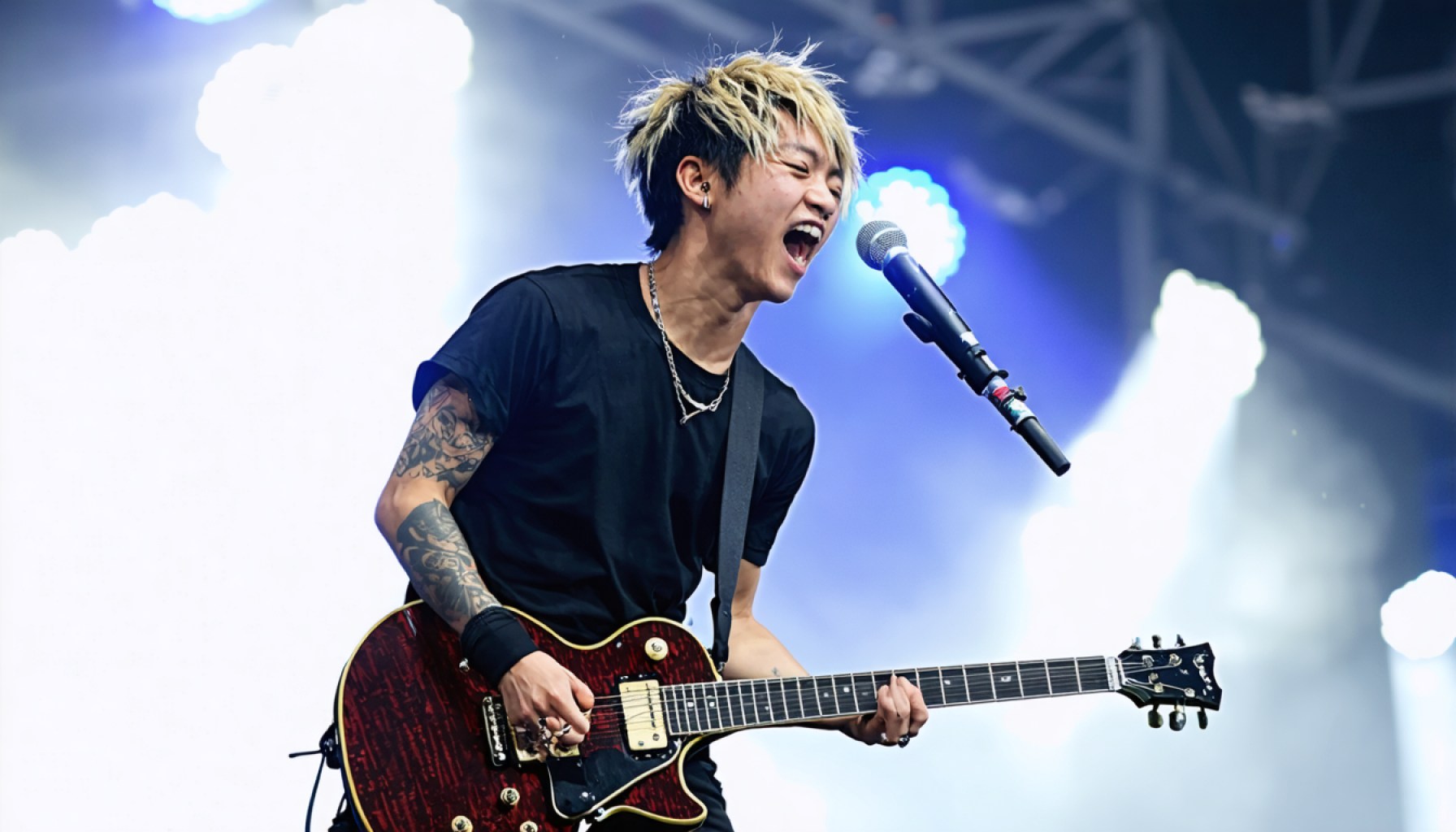 ONE OK ROCK Ignites Japan with Ambitious Stadium and Dome Tour